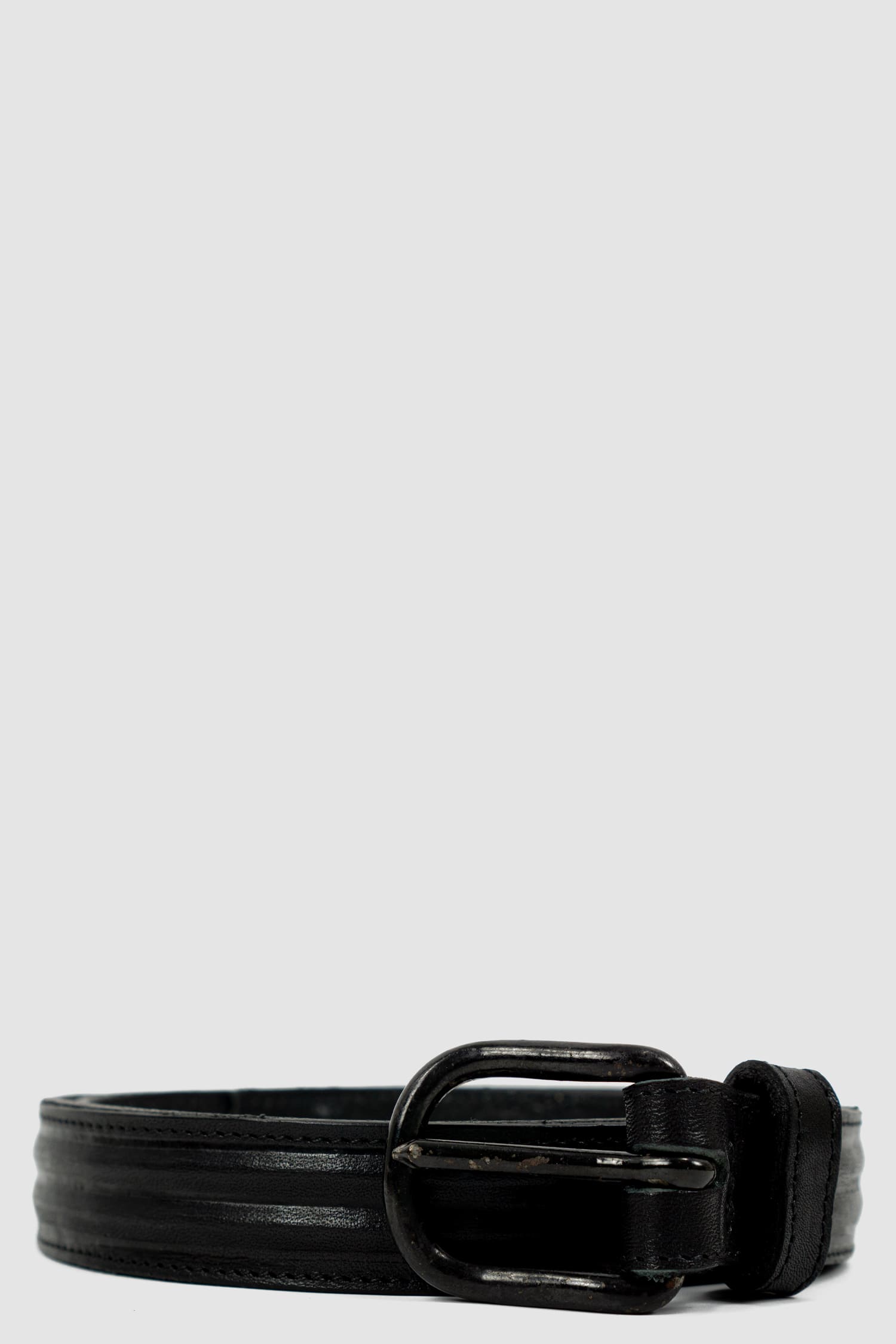 0.Hide - front view of Vegetable Tanned Black Italien Bull Leather Metal Wire Belt. From the Permanent Collection with Steel Buckle detail.