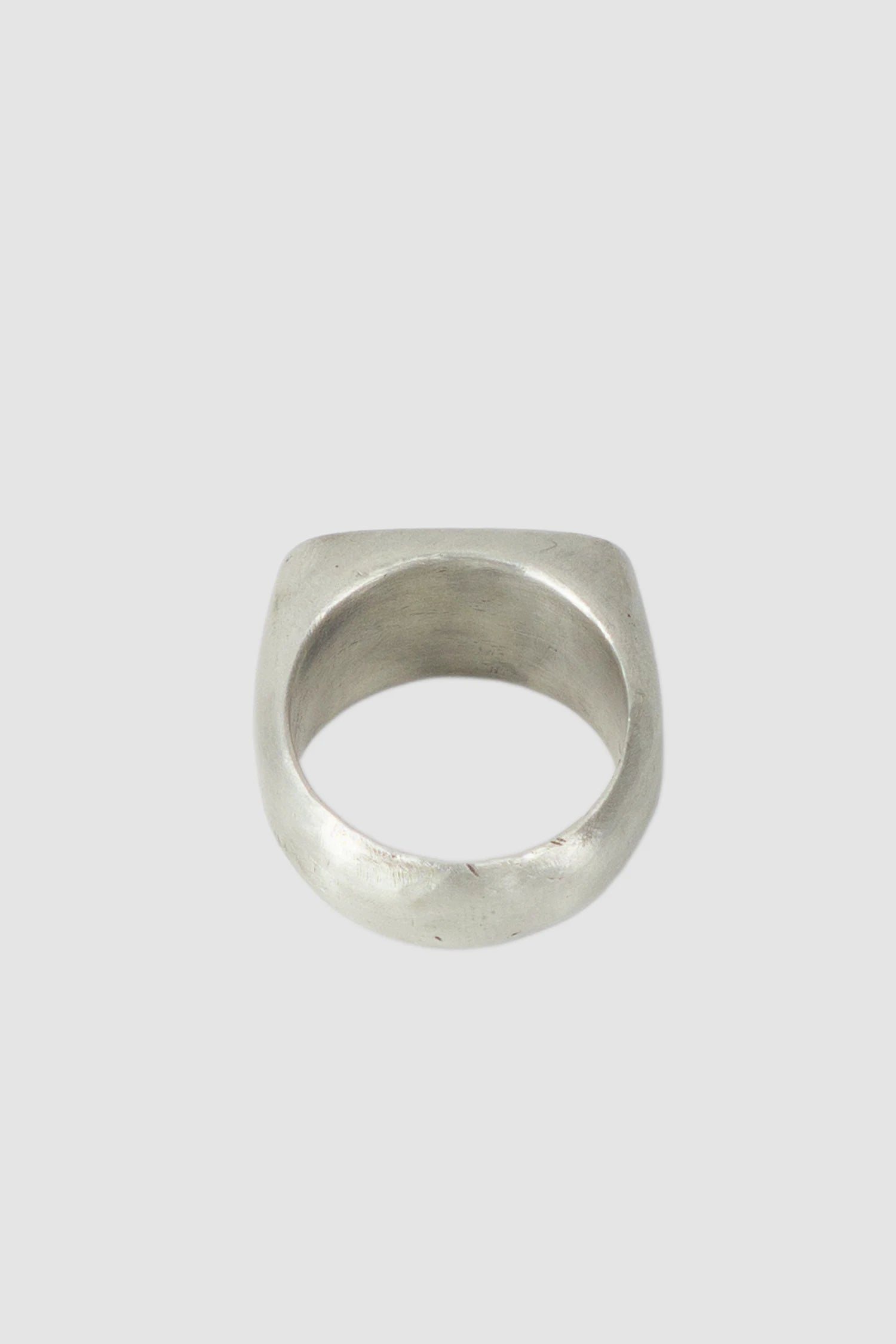 2819 Jewelry - Silver Oxidized Rectangular Plateau Signet Ring item back view
