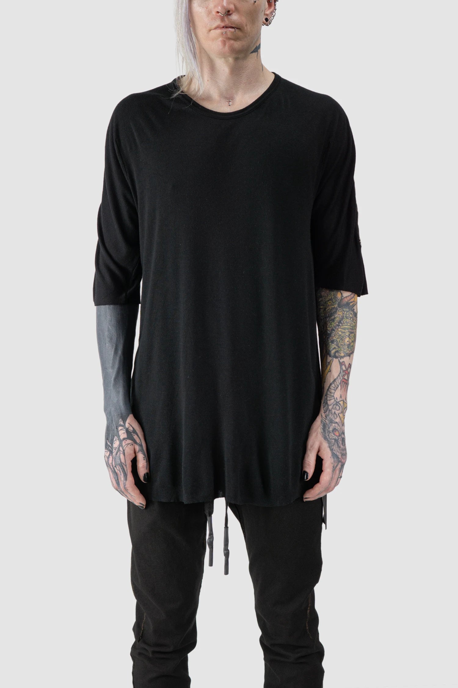 69 by Isaac Sellam - model front view of Black Horizontal Leather Spine Cashmere Blend T-Shirt