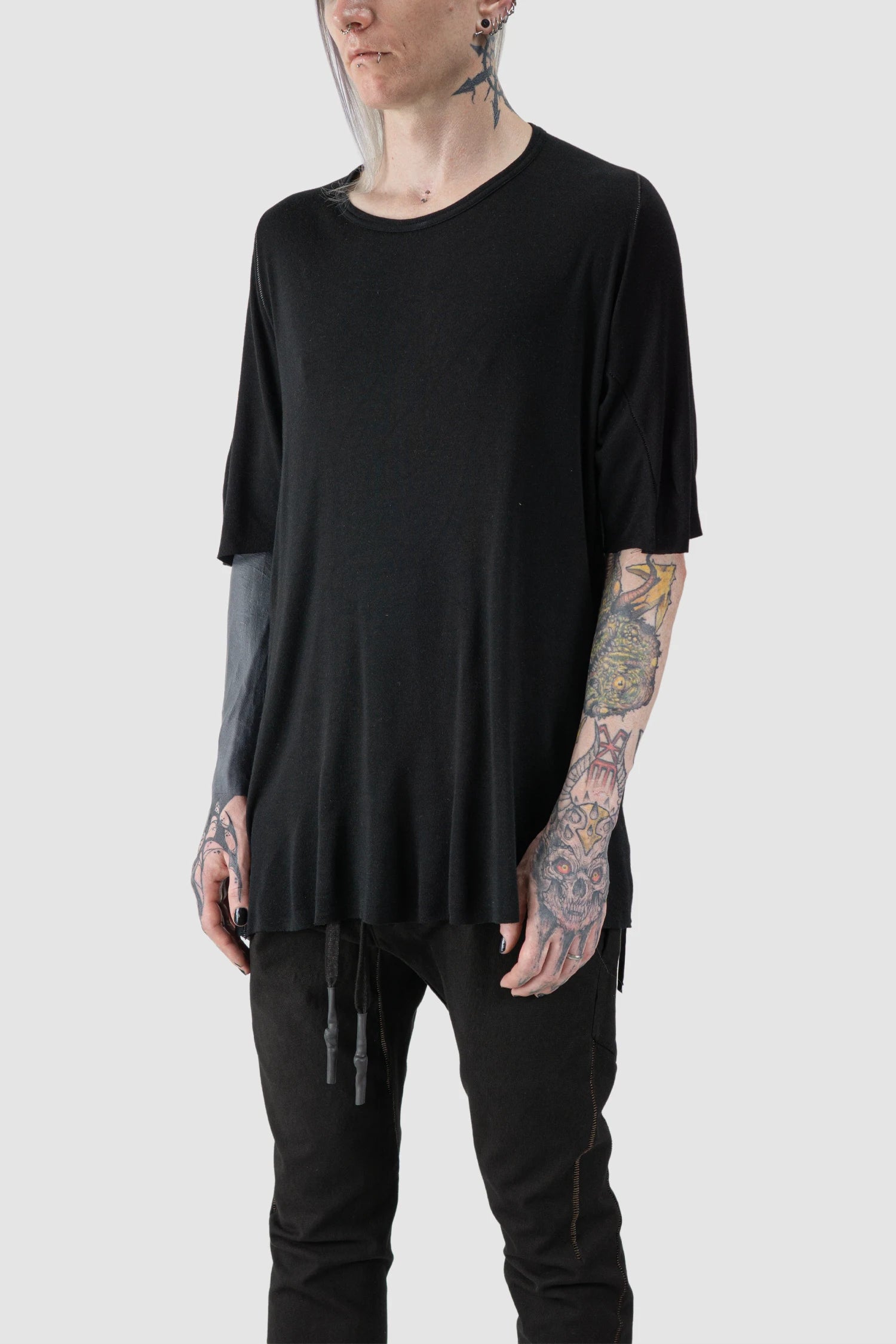 69 by Isaac Sellam - model front side of Black Long Leather Spine Cashmere Blend Raglan T-Shirt