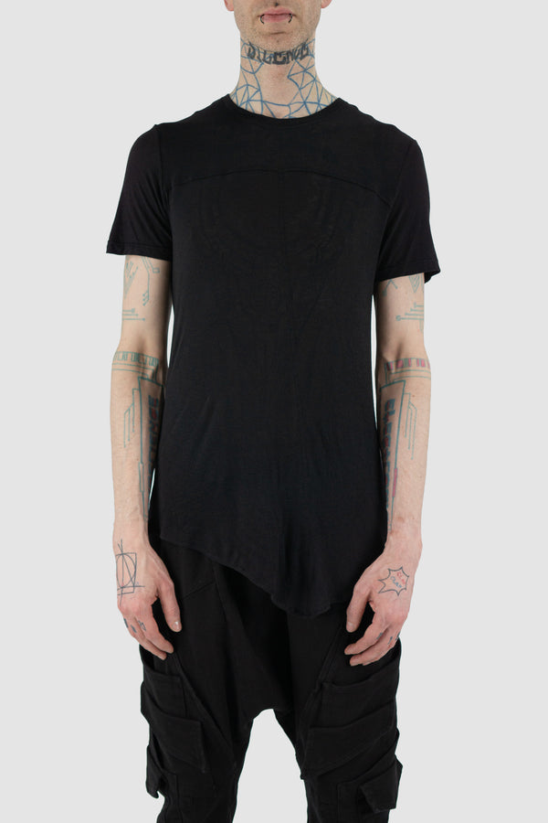 LA HAINE INSIDE US Black Silk Blend T-Shirt from the SS24 Collection. This Italian-crafted men's tee boasts an asymmetric front cut, T shape front stitching detail, and a comfortable regular fit in an 86% Viscose, 8% Silk, 6% Elastane blend.