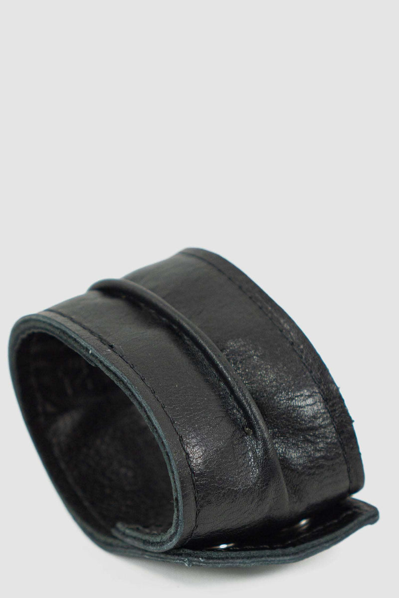 Close up view of Black Cowhide Leather Bracelet for Men with 2 push-button detail, LA HAINE INSIDE US