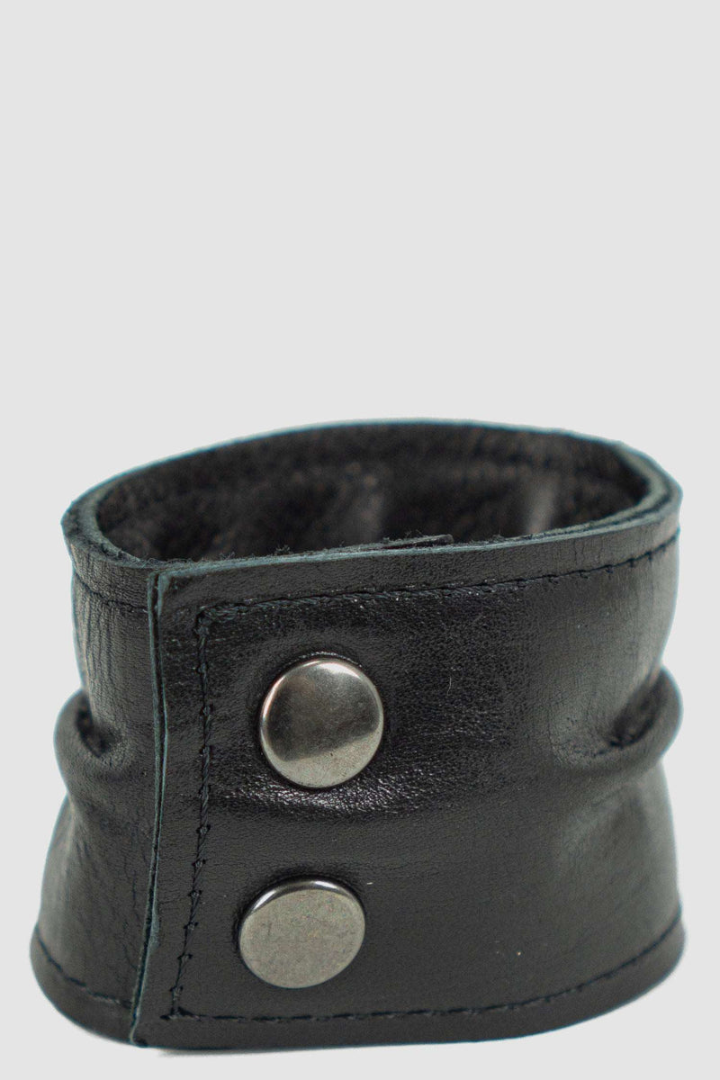 Close up view of Black Cowhide Leather Bracelet for Men with 2 push-button detail, LA HAINE INSIDE US