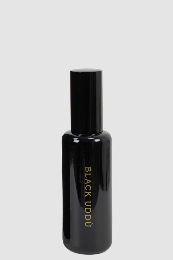 MAD ET LEN Black Uddu Scent Eau de Parfum: Sealed in recycled paper box. | Material: 100% Alcohol | Notes: Mandarine, Labdanum, Rhum, Shiu | 50 ml Version | Made in France.