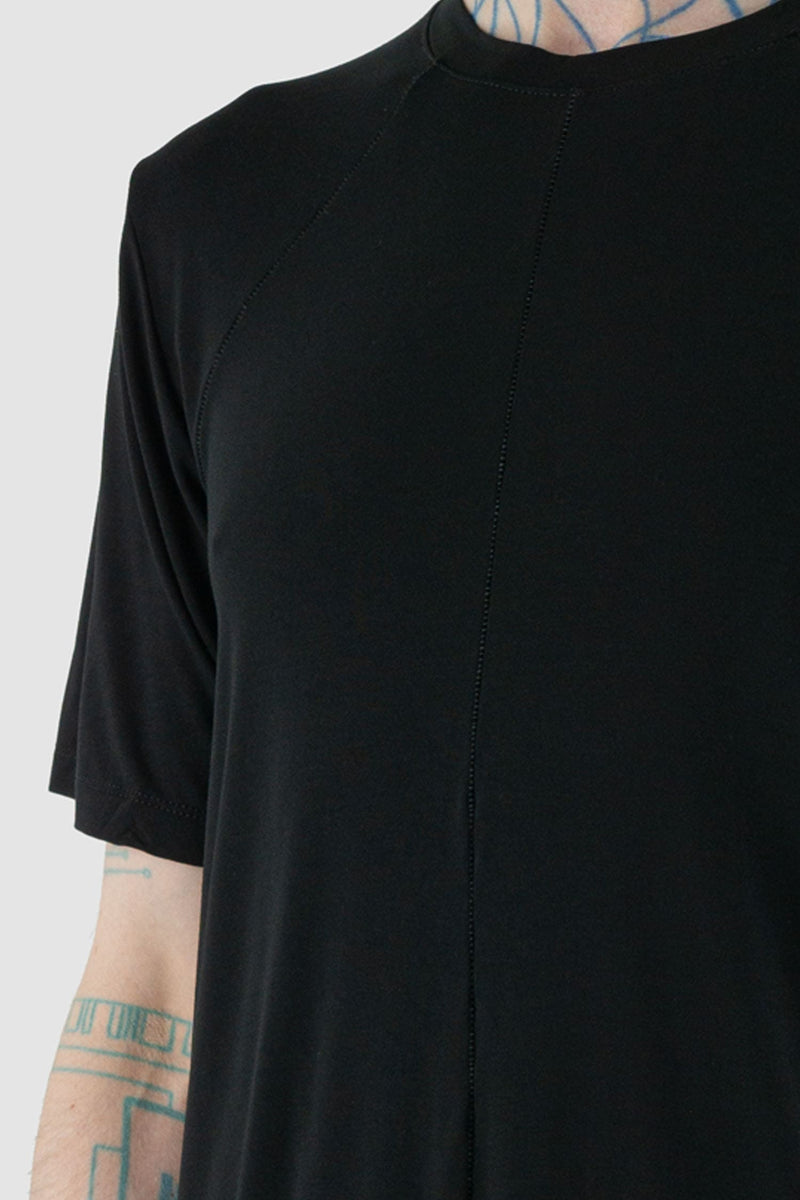 La Haine Inside Us - Front detail view of black men's breathable bamboo T-shirt with front seam, straight cut, FW24 collection.