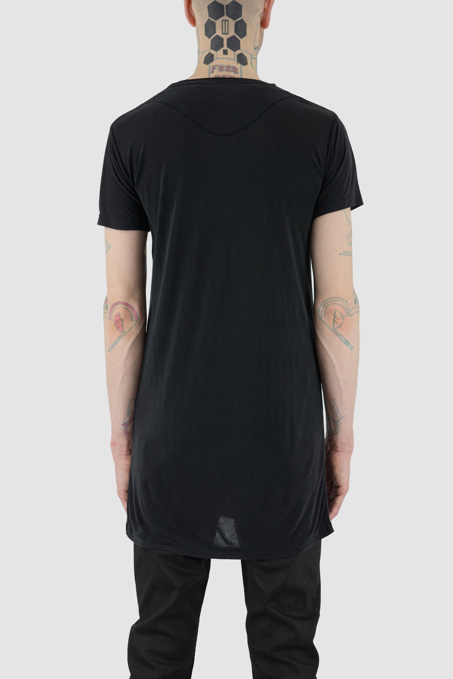 Leon Louis - back view of black Tencel Ennom T-shirt with straight clean cut, relaxed shape, men's Permanent Collection.