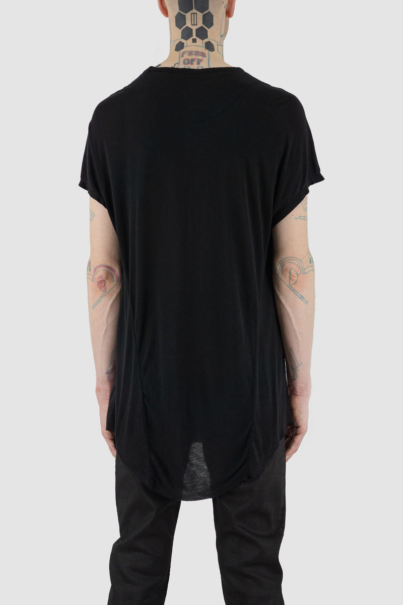 Leon Louis - back view of black Plexo two-piece T-shirt with raglan shoulders, relaxed fit, men's Permanent Collection.