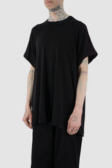 Leon Louis - side view of black Pryo Tencel tee.