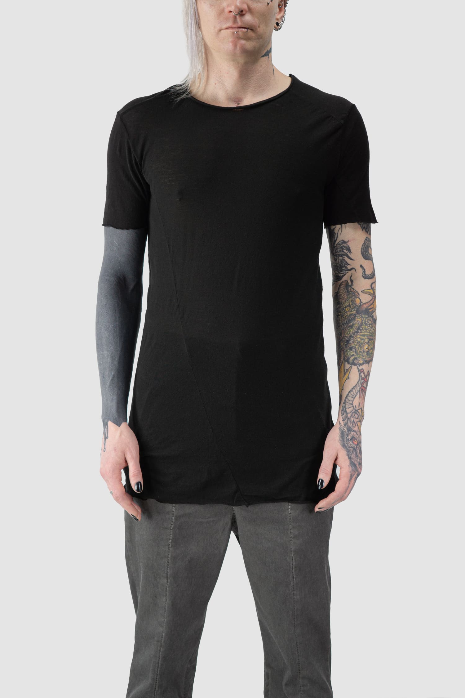 MD75 - front view of black Asymmetric Seam Light Cotton T-Shirt
