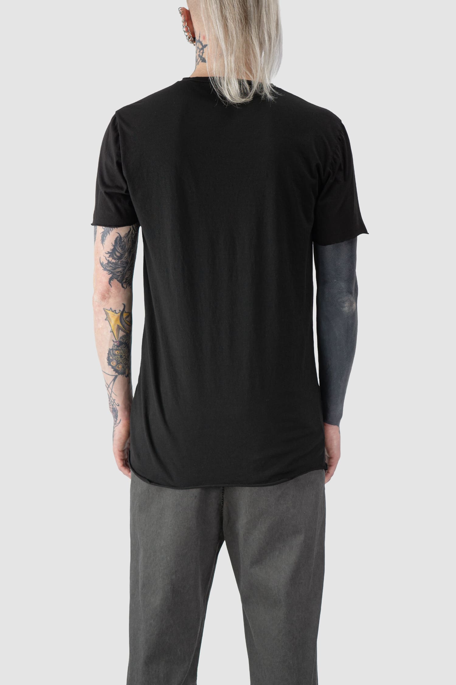 MD75 - back view of black Light Cotton Slim Fit Short Sleeve T-Shirt