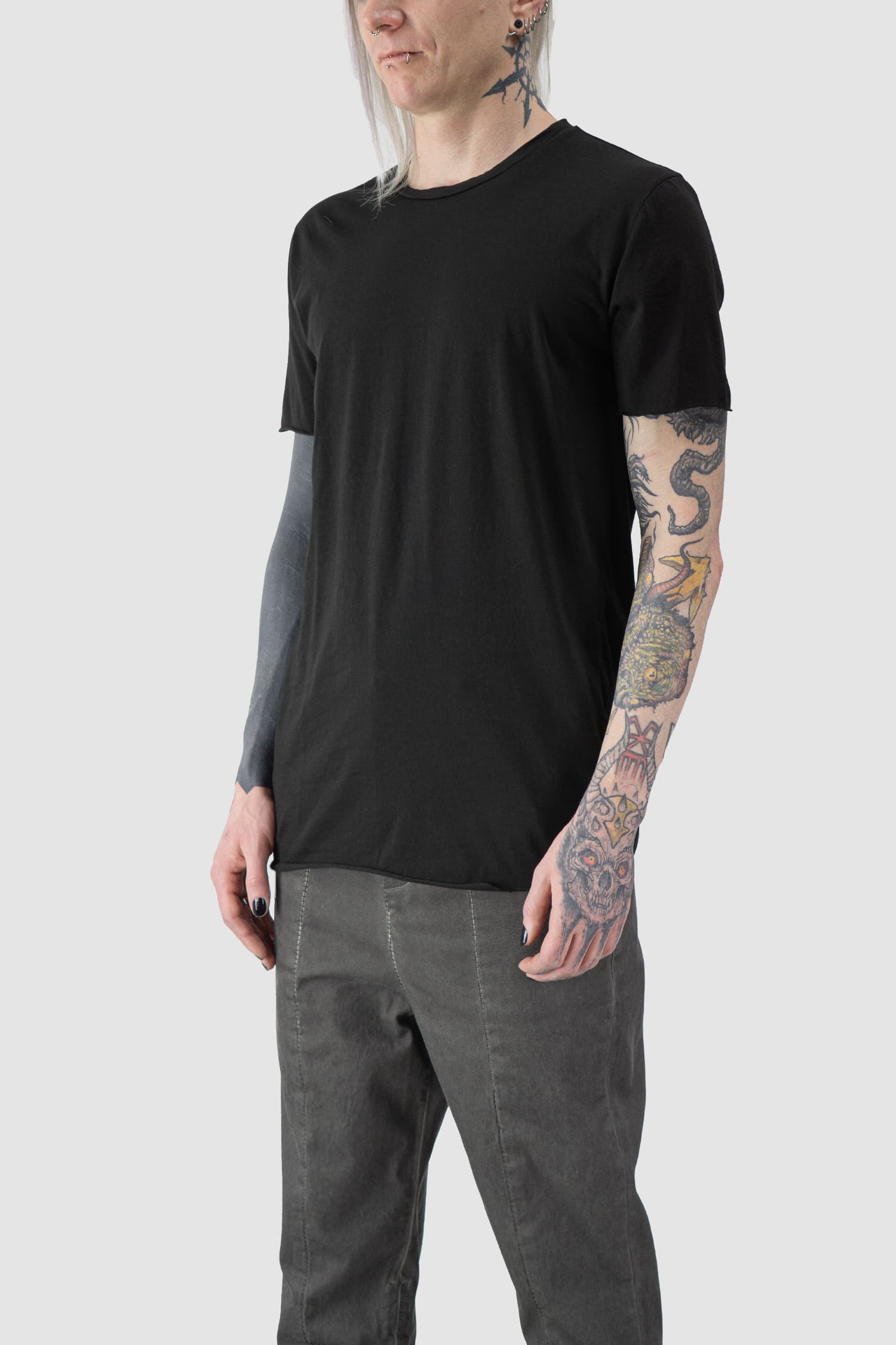 MD75 - front side view of black Light Cotton Slim Fit Short Sleeve T-Shirt