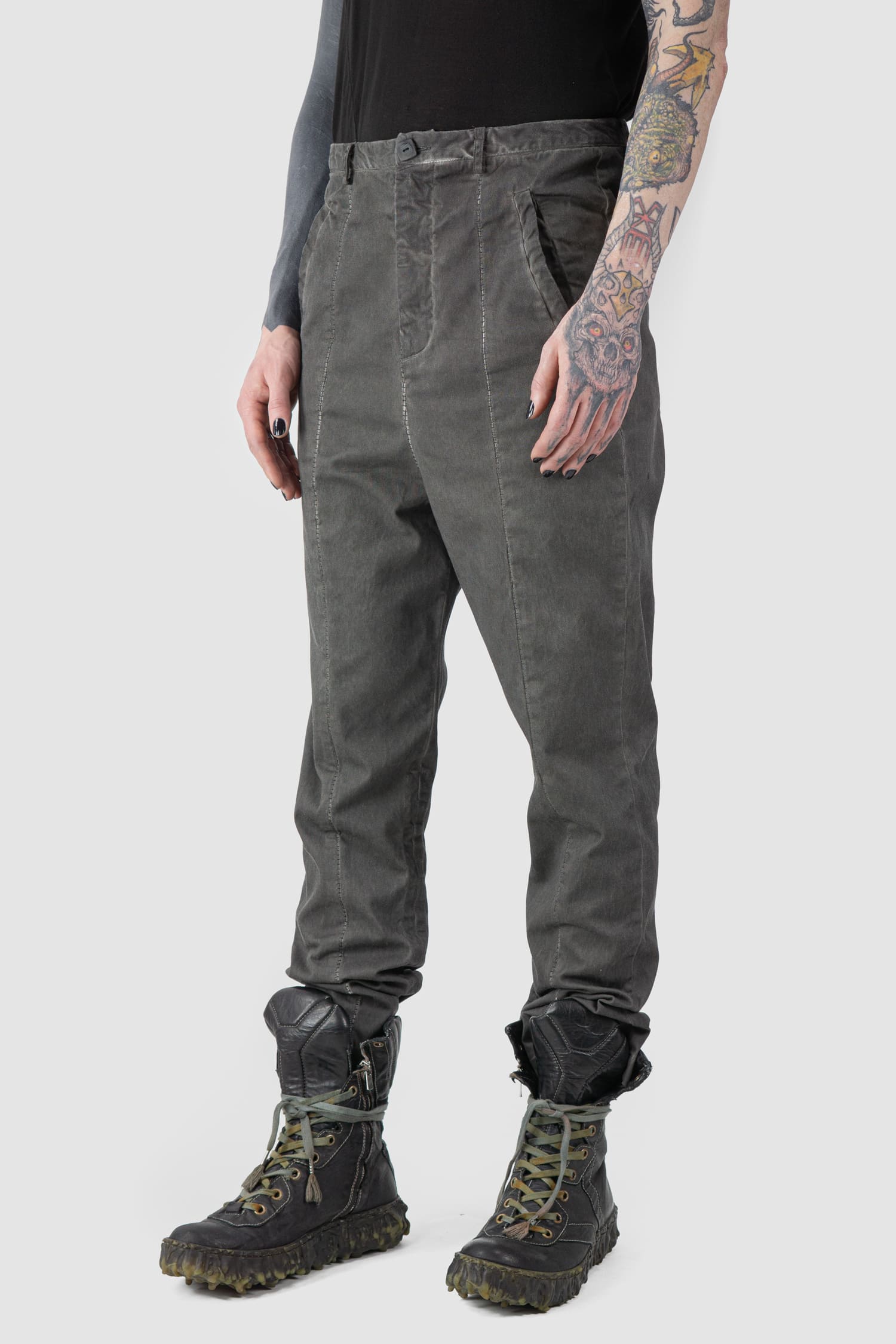 MD75 - front side view of grey Raffable Low Crotch Stretch Cotton Trousers