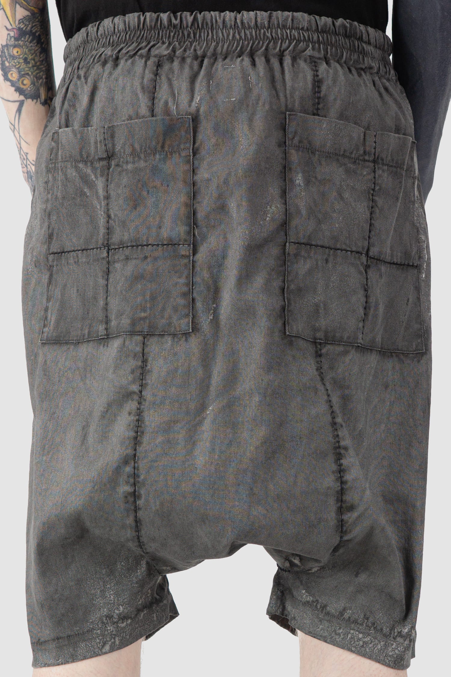 MD75 - back detail view of grey Salt Finish Linen Drop Crotch Shorts