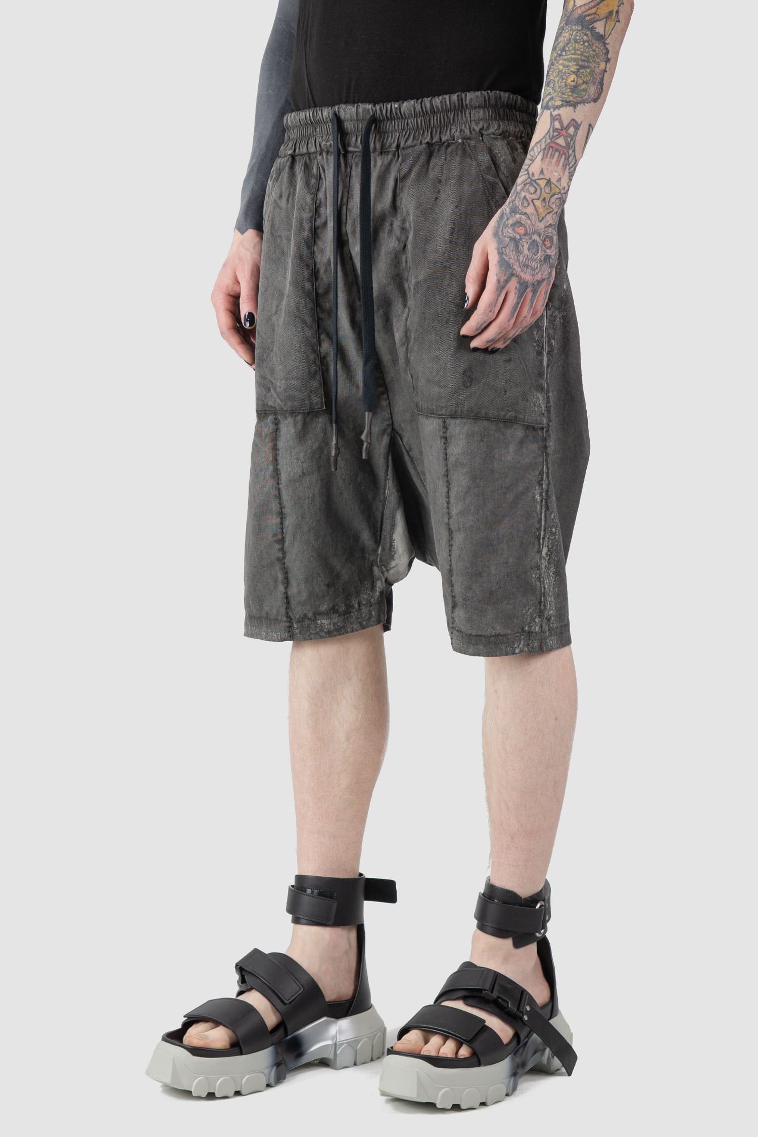 MD75 - front side view of grey Salt Finish Linen Drop Crotch Shorts
