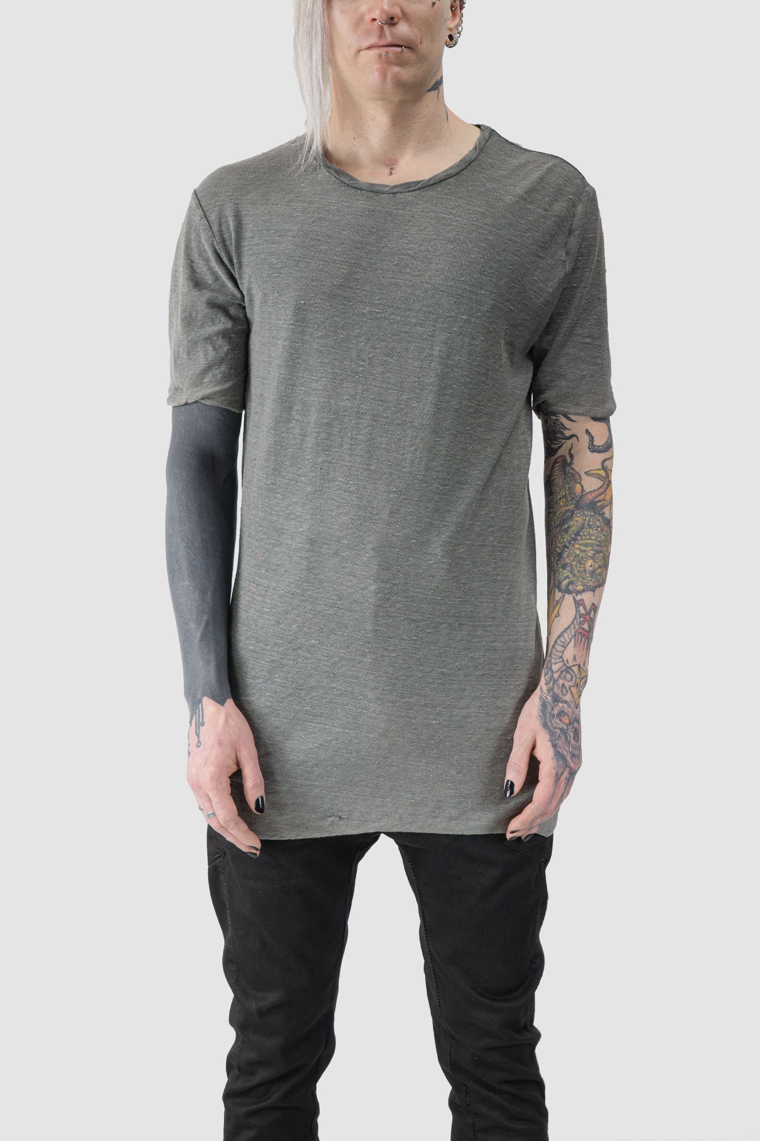 MD75 - front view of grey Vintage Washed Short Sleeve Cotton T-Shirt