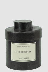 Mad et Len - closed view of Terre Noire Bougie D'Apothicaire: Exquisite candle.