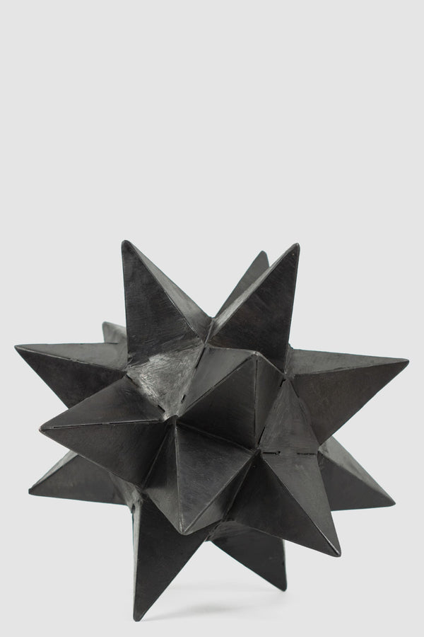 Mad et Len - side view of Black Iron Icosahedron.
