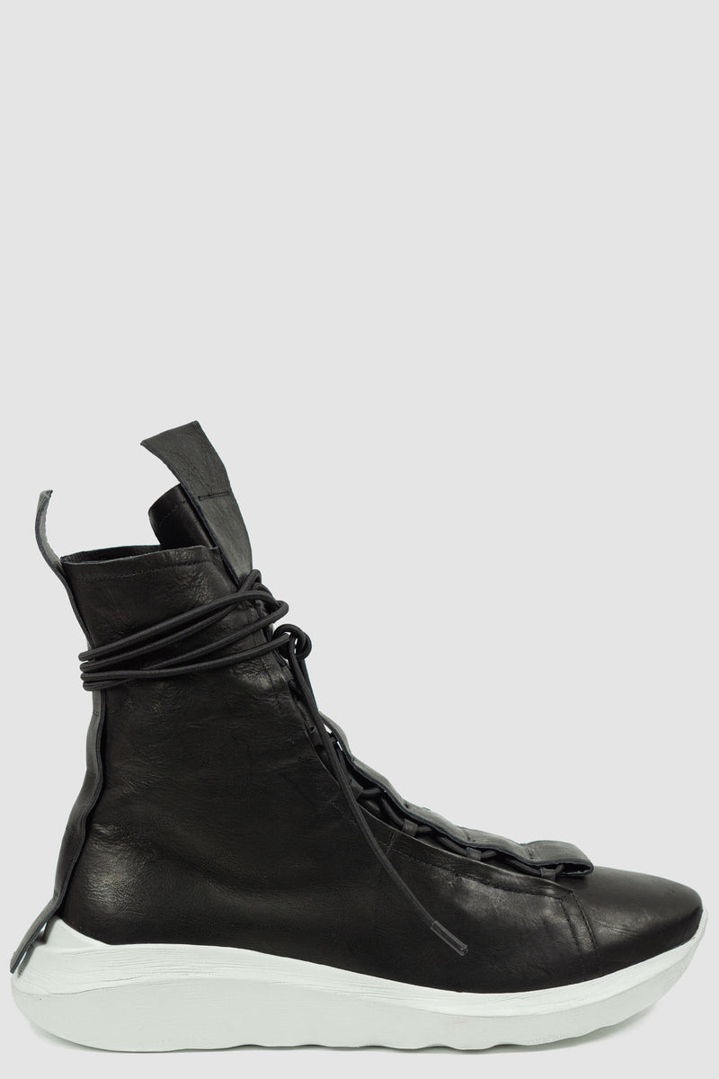 right view of Next Level High Top Sneaker B/W with hidden elastic lacing and white rubber sole, PURO