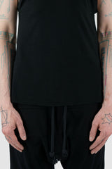 Obectra Studio - hem view of Black Cotton Berlin Top with slightly wider arm cut-outs, regular fit, Permanent Collection.