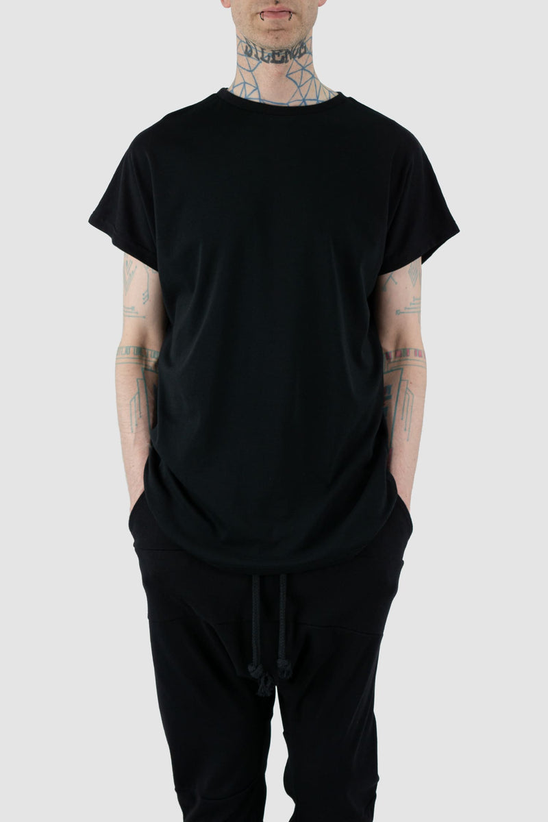 Obectra Studio - Front legere view of Black Cotton Mint T-shirt with raglan shoulders, round neck detail, regular fit, Permanent Collection.