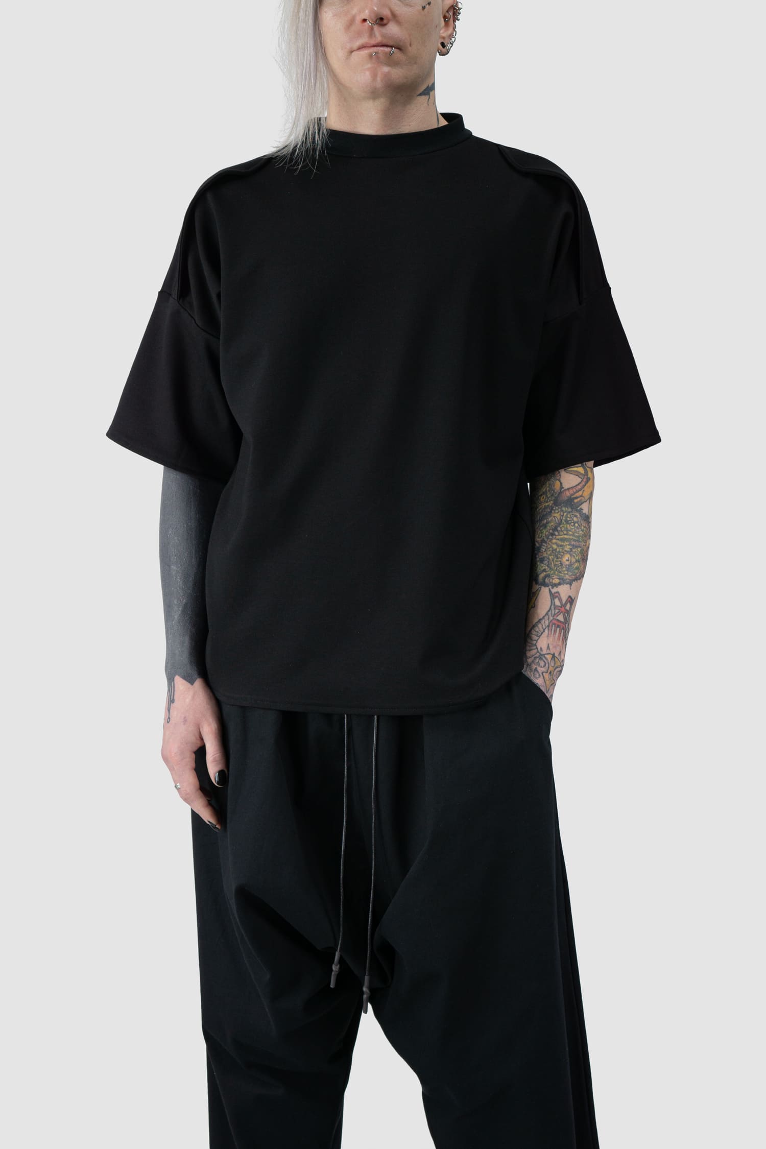 Obectra - relaxed fit view of black Oversized Shoulder Panel Viscose T-Shirt
