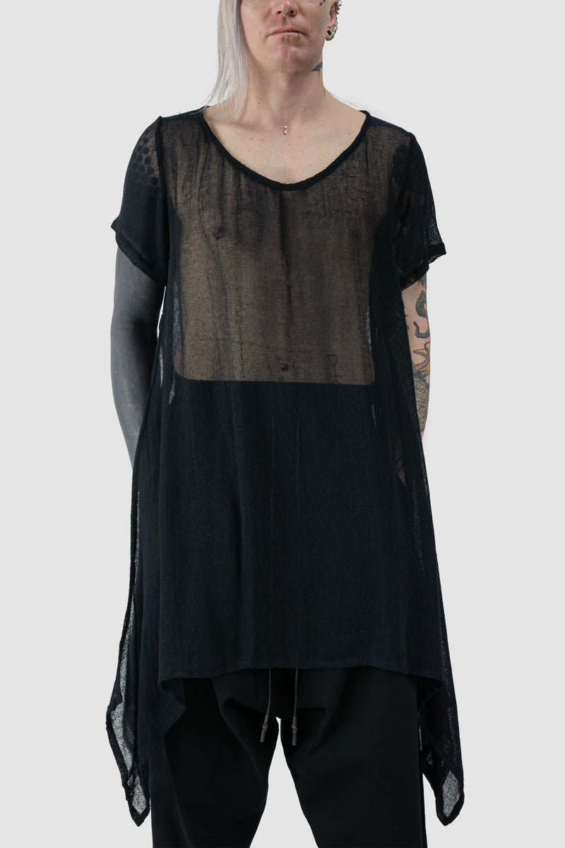 XConcept - relaxed fit view of Black Long Oversize Cotton Hemp T-Shirt