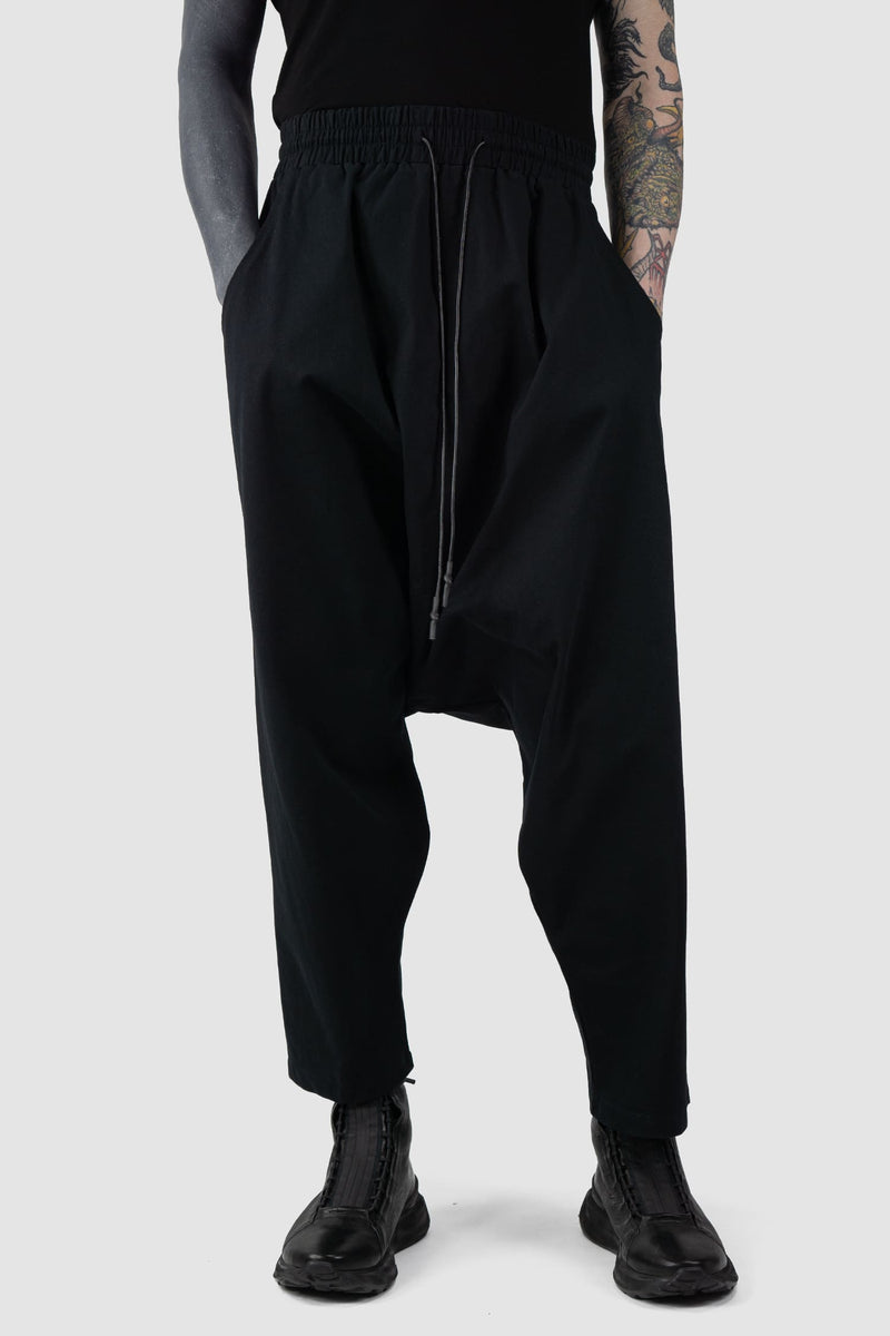 XConcept - relaxed fit view of Black Relaxed Fit Cropped Cotton Trousers