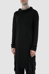 XConcept - Front side view of black round collar light long sleeve jumper.