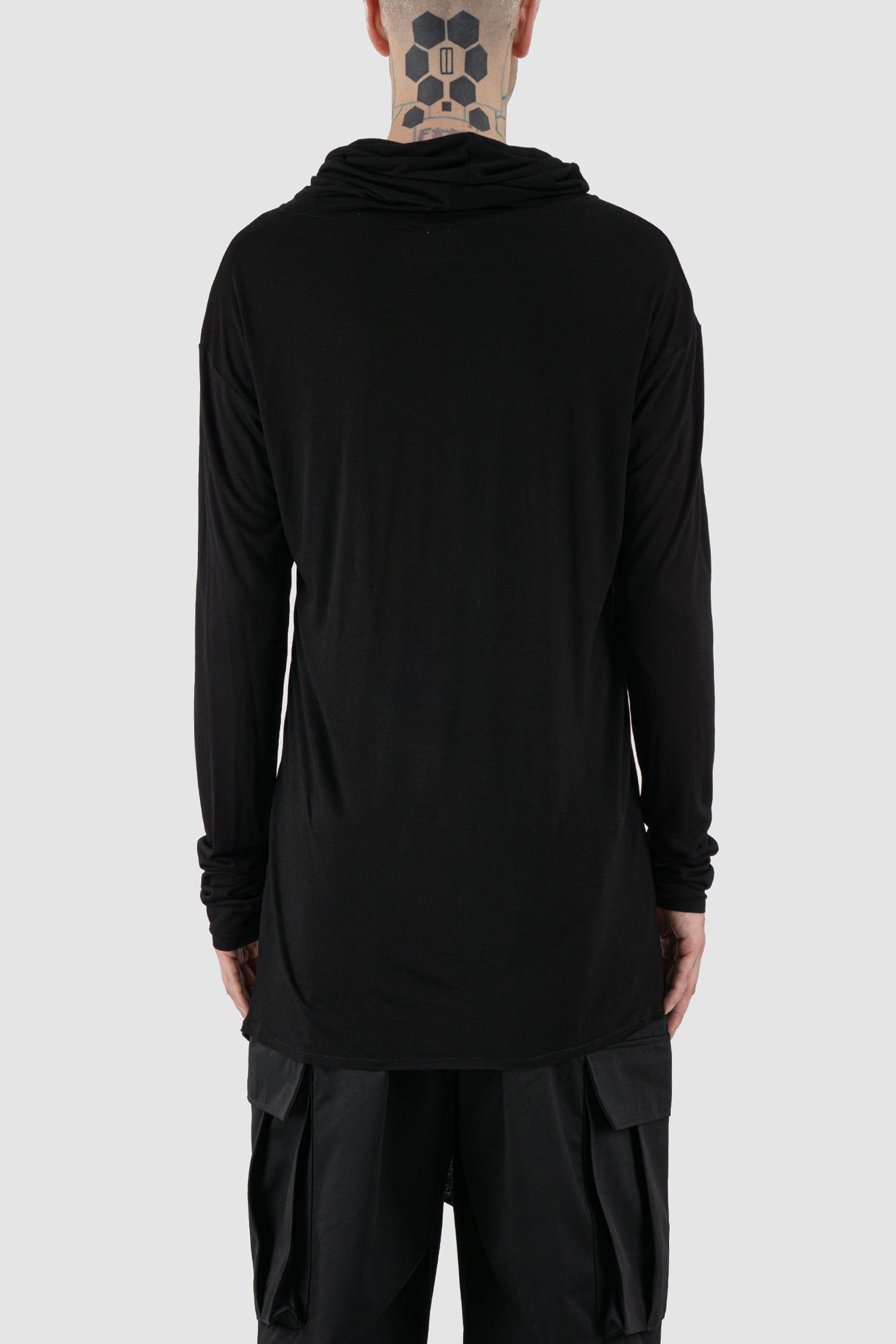 XConcept - back view of black round collar light long sleeve jumper for men with slightly flared round collar, tapered hems, FW24 Collection.