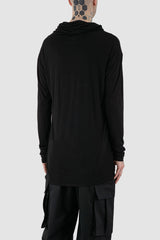 XConcept - back side view of black round collar light long sleeve jumper for men with slightly flared round collar, tapered hems, FW24 Collection.