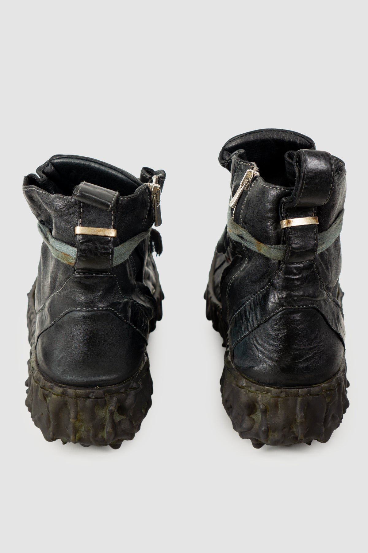 Culture of Brave - Men's Black Slate Leather Sneaker - Melt Dan-  Pair back view