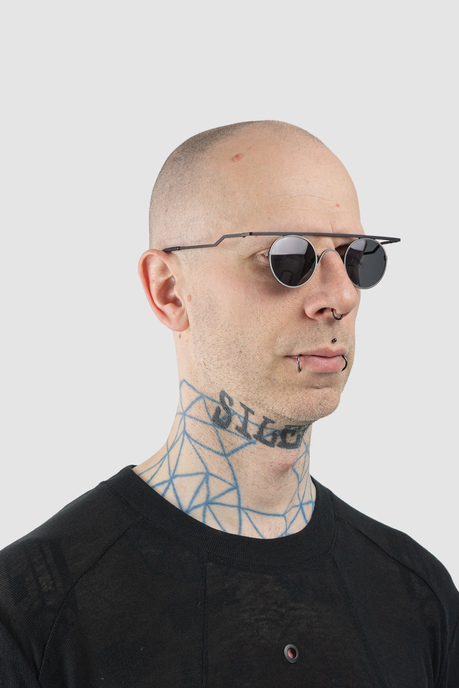 Gall Laboratories by Justin Gall - Black Carbon Titanium Micro Sphere Shades model right view