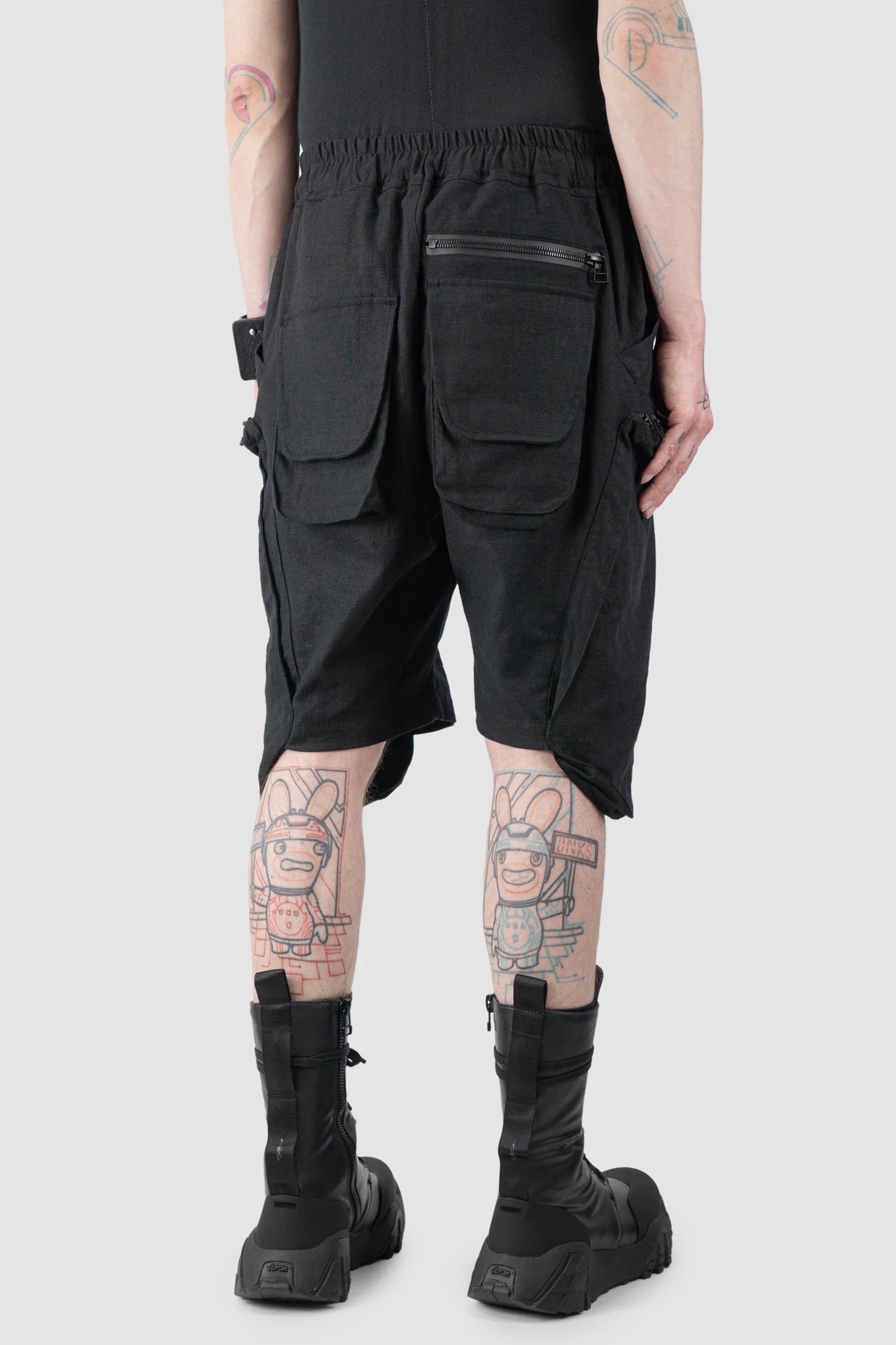 Gall Laboratories by Justin Gall - Men’s Black Tactical Linen Cargo Shorts model back side view