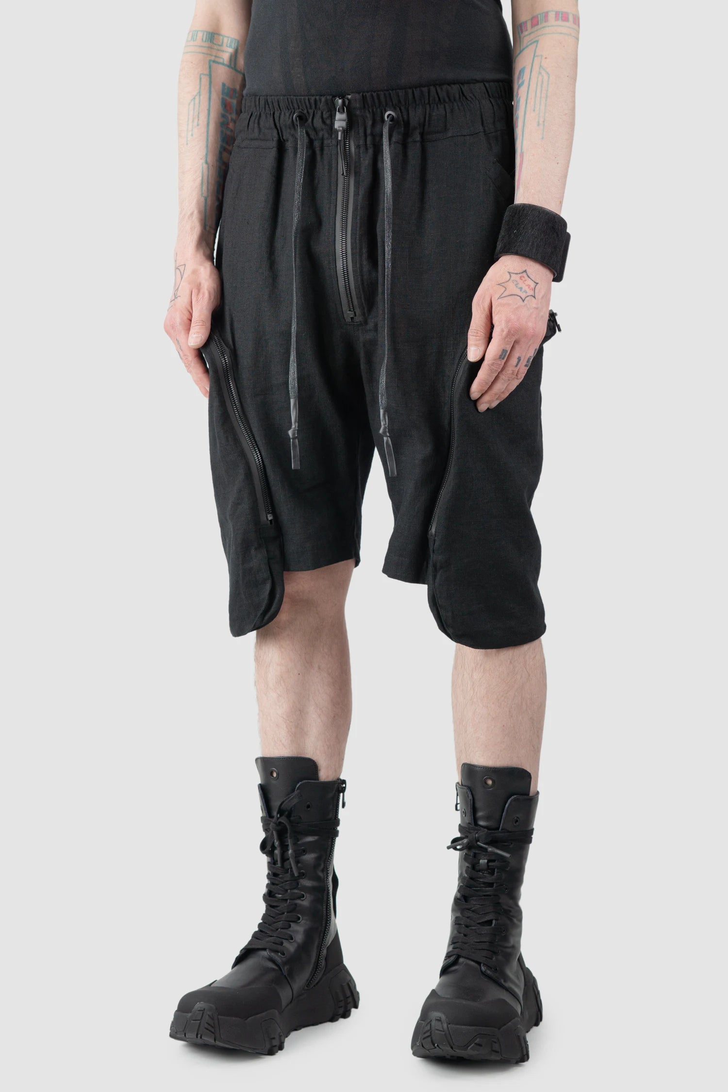Gall Laboratories by Justin Gall - Men’s Black Tactical Linen Cargo Shorts model side view
