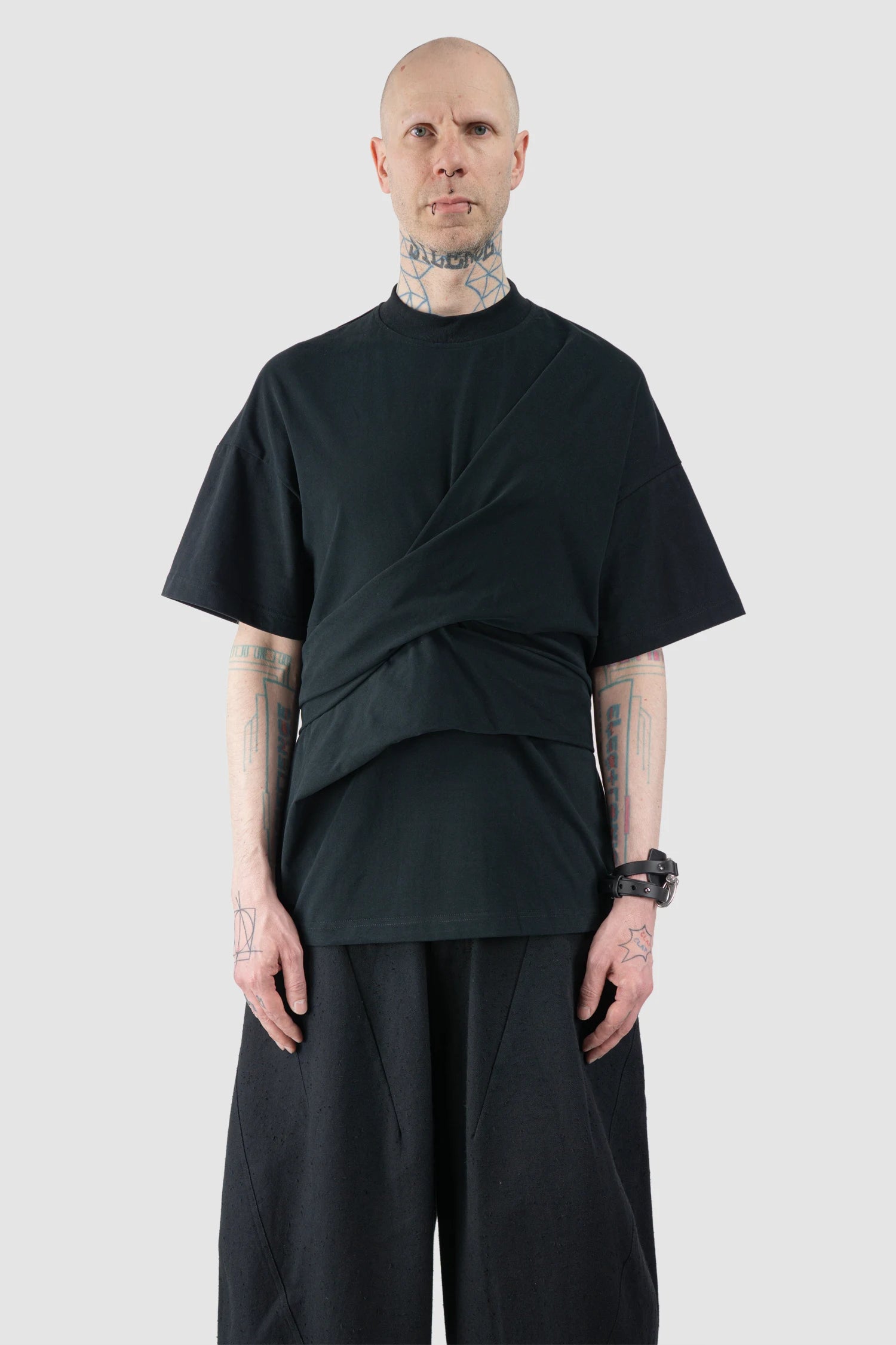 Joe Chia - Men’s Black Boxy Draped Cotton T-Shirt model front view