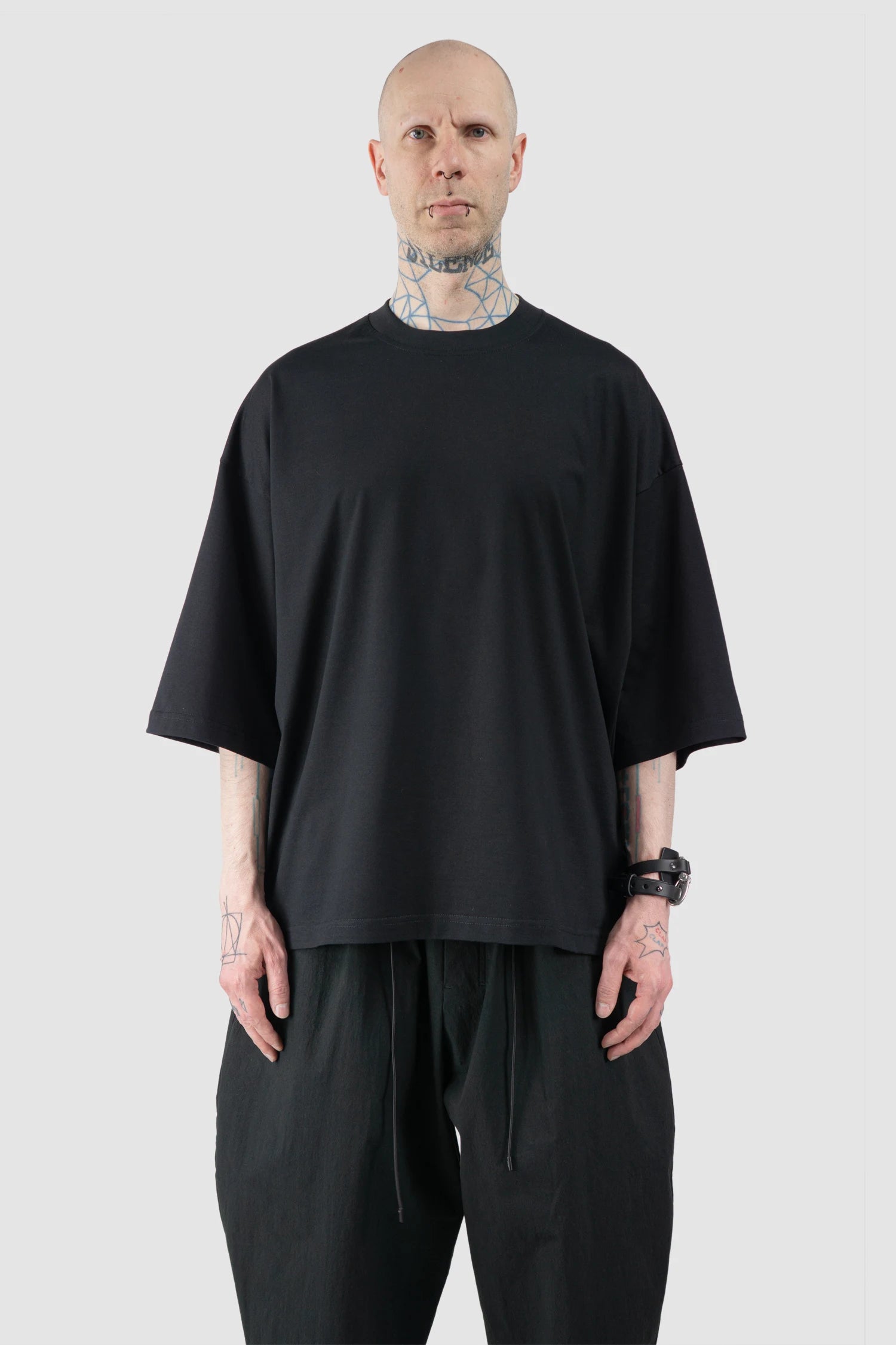 Joe Chia - Men’s Black Oversized Boxy Cotton T-Shirt model front view