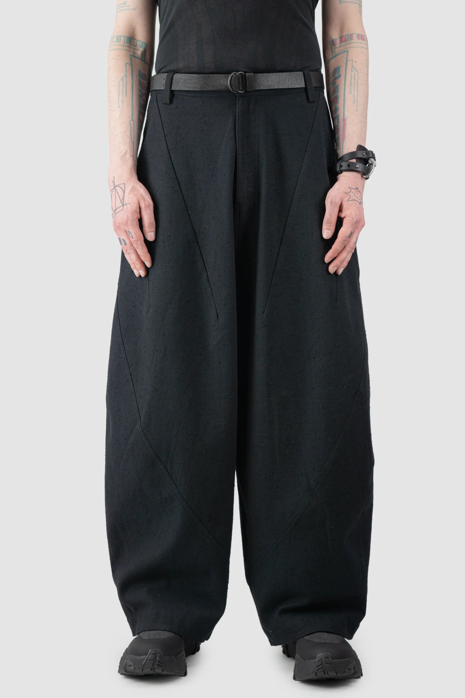 Joe Chia - Men’s Black Textured Cotton Balloon Trousers model front view