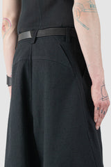 Joe Chia - Men’s Black Textured Cotton Balloon Trousers waist detail view