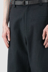 Joe Chia - Men’s Black Textured Cotton Pleated Trousers waist detail view