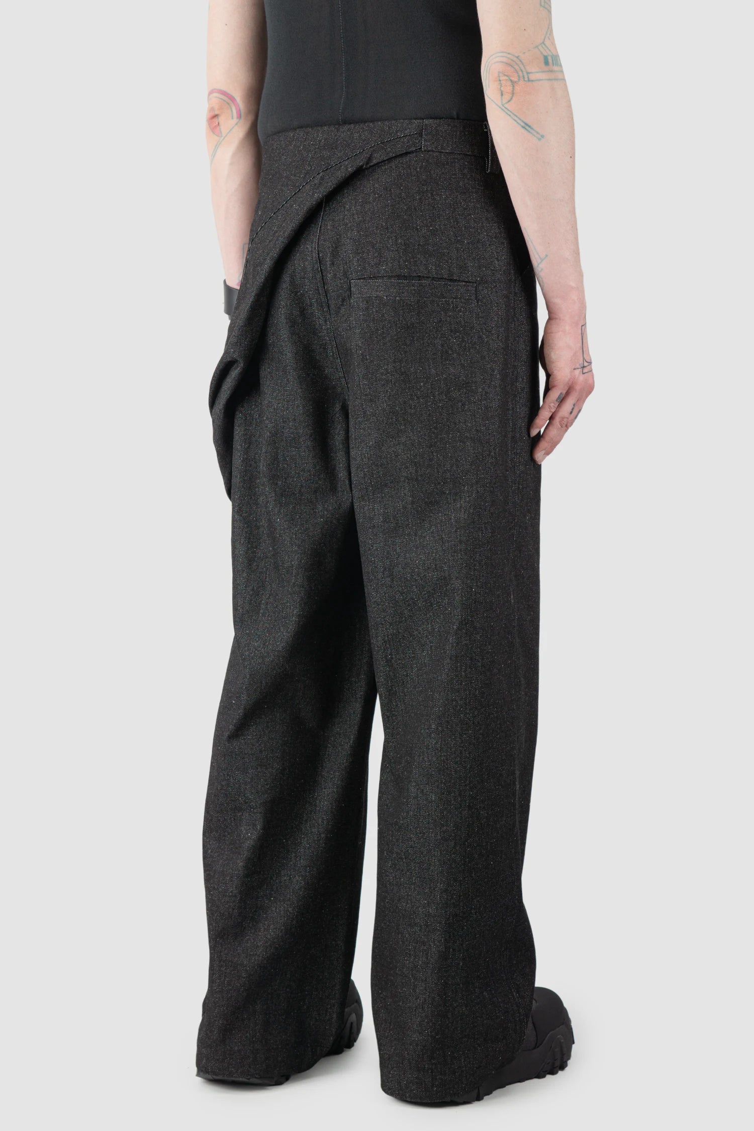 Joe Chia - Men’s Black Washed Denim 3D Pocket Trousers model back side view