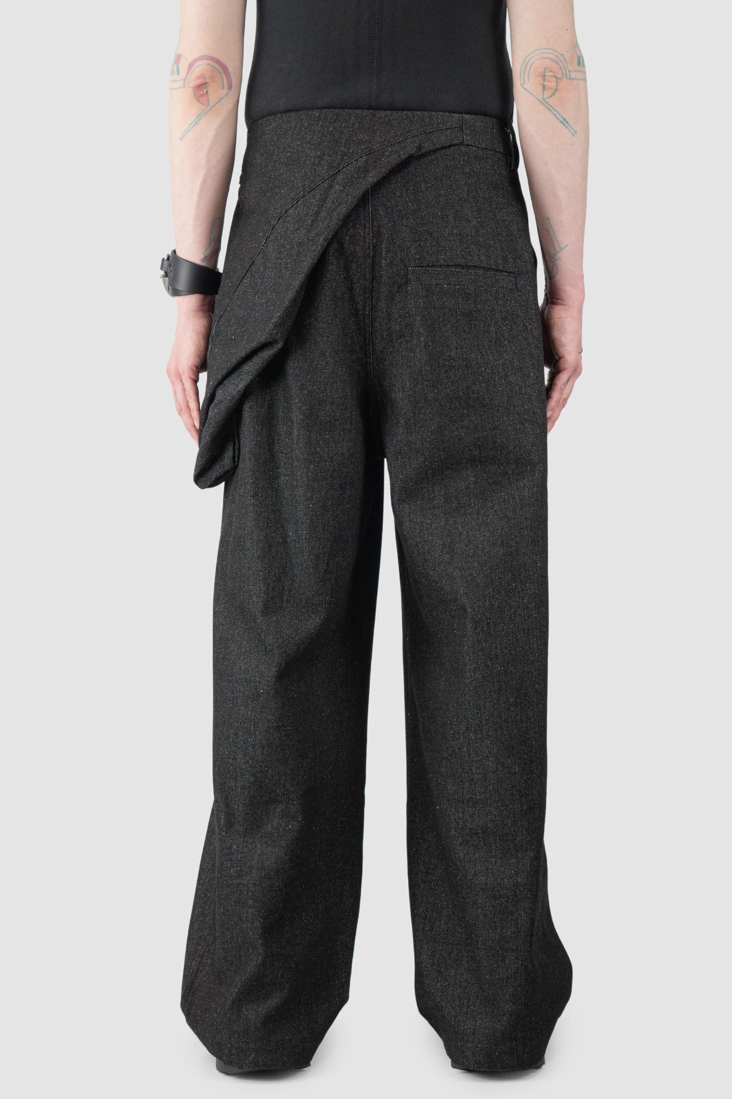 Joe Chia - Men’s Black Washed Denim 3D Pocket Trousers model back view