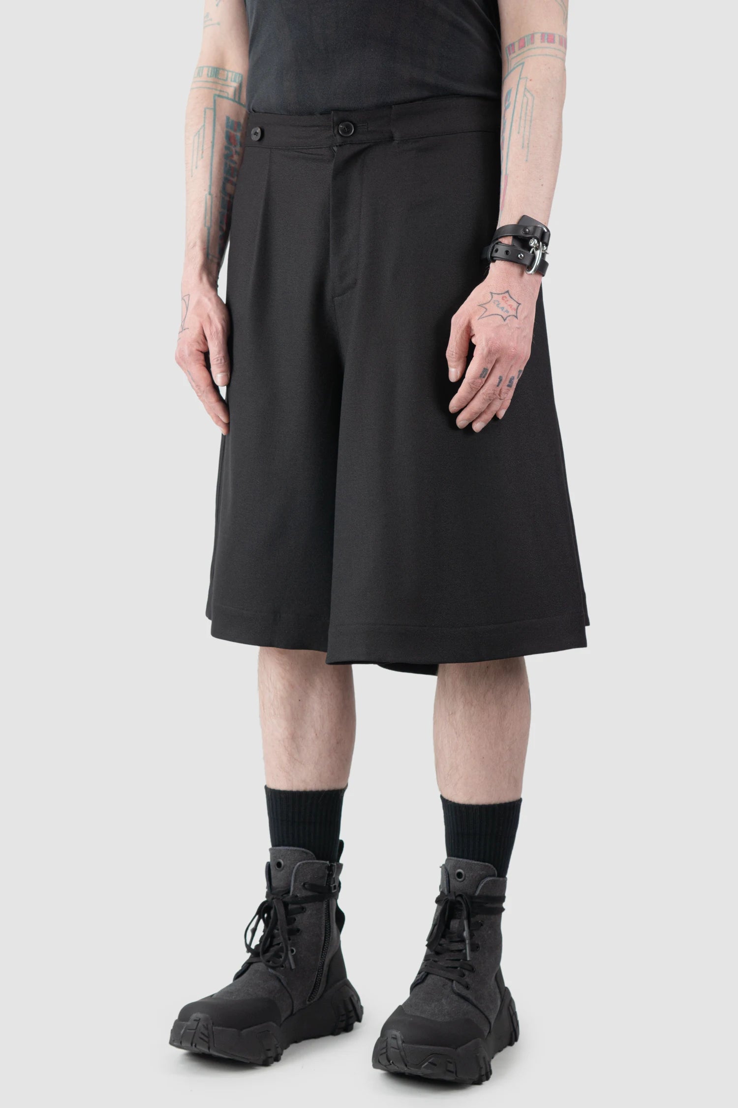 Joe Chia - Men’s Black Wool Linen Skirt Panel Wide Shorts model side normal view