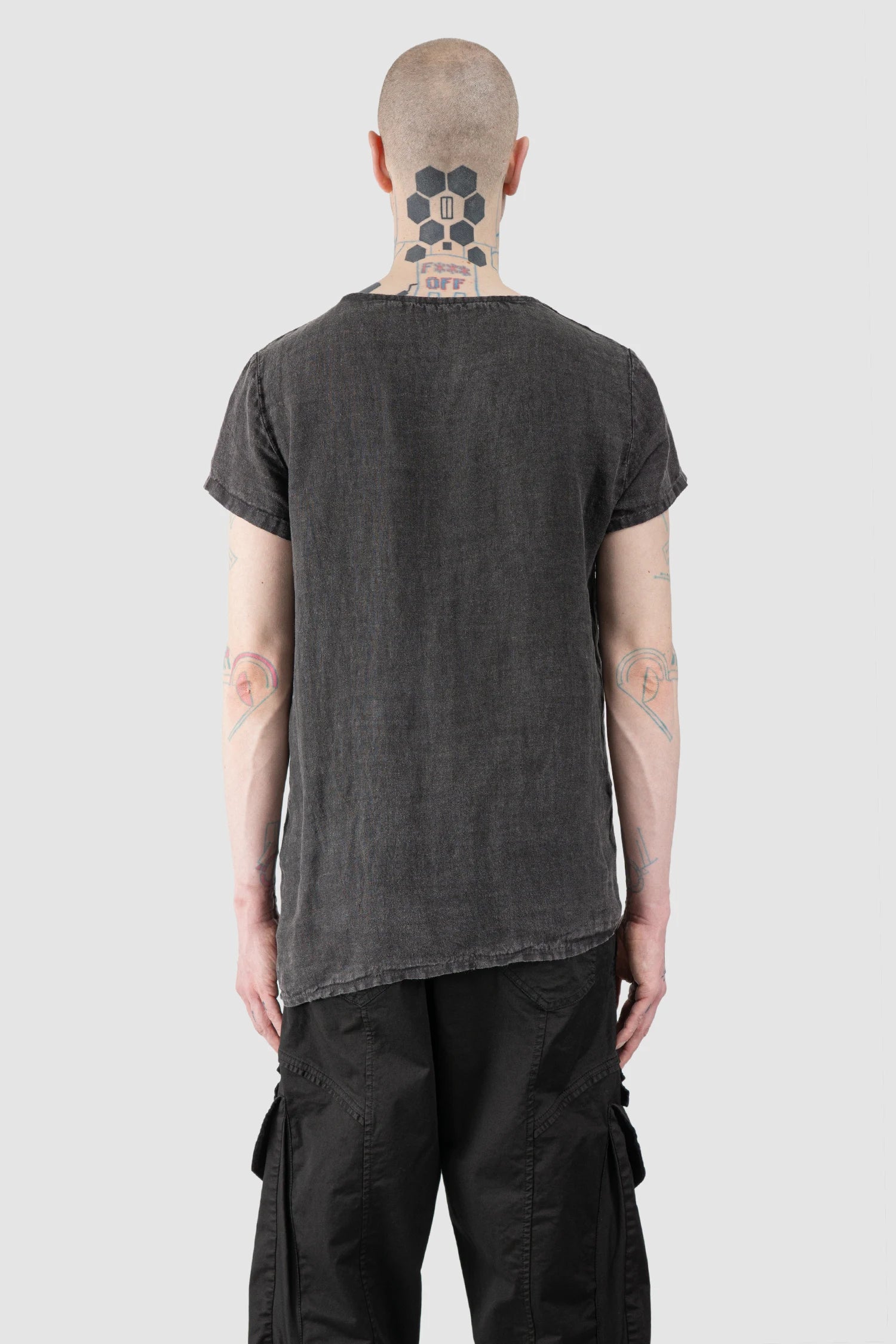 La Haine Inside Us - Men’s Dark Grey Marmorized Asymmetrical Linen T-Shirt model back view