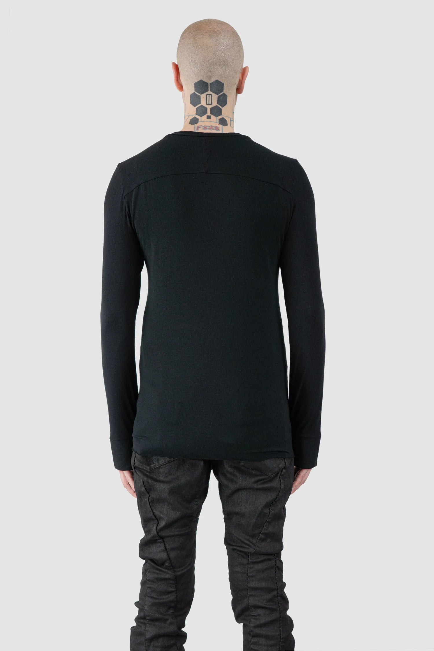Masnada – Men's Black Double Front Modal Cashmere Long Sleeve - model back view