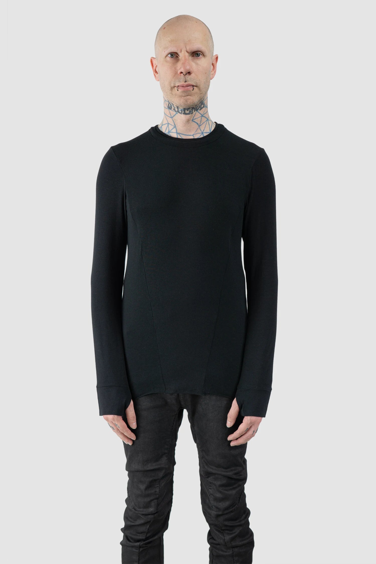 Masnada – Men's Black Double Front Modal Cashmere Long Sleeve - model front view