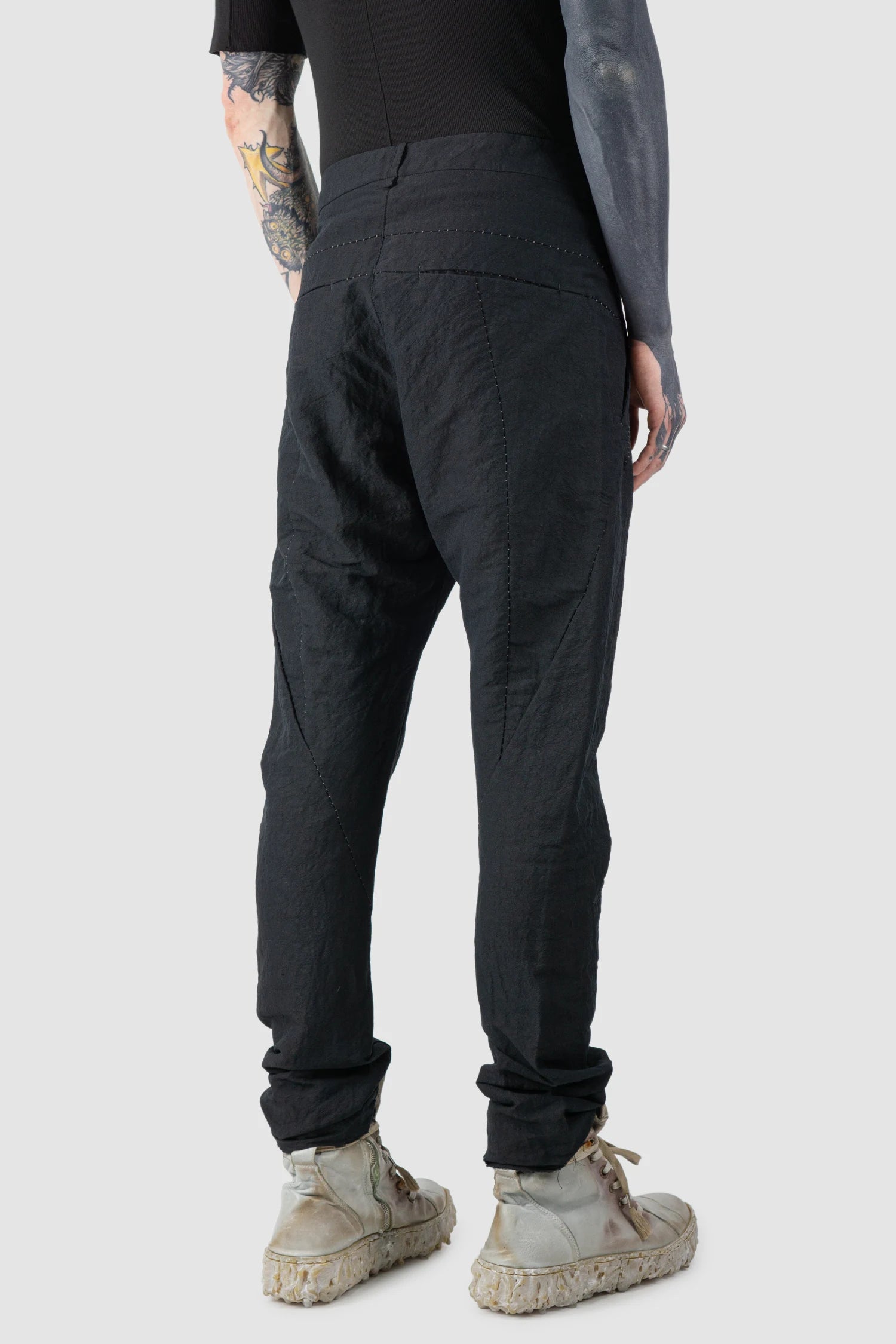 Masnada - Men’s Black Linen Blend Baggy Trousers model back side view