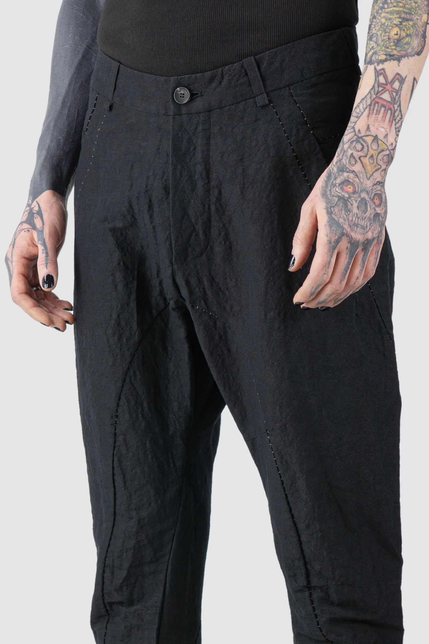 Masnada - Men’s Black Linen Blend Baggy Trousers waist detail view