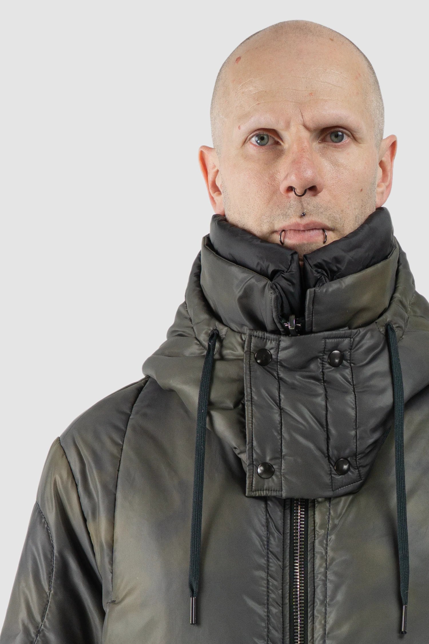 Masnada – Men's Black Reversible Thindown Parka - reversible front detail view