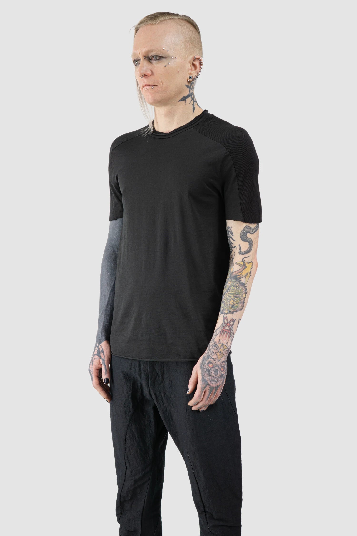 Masnada - Men’s Black Shoulder Rib Patch T-Shirt model front side view