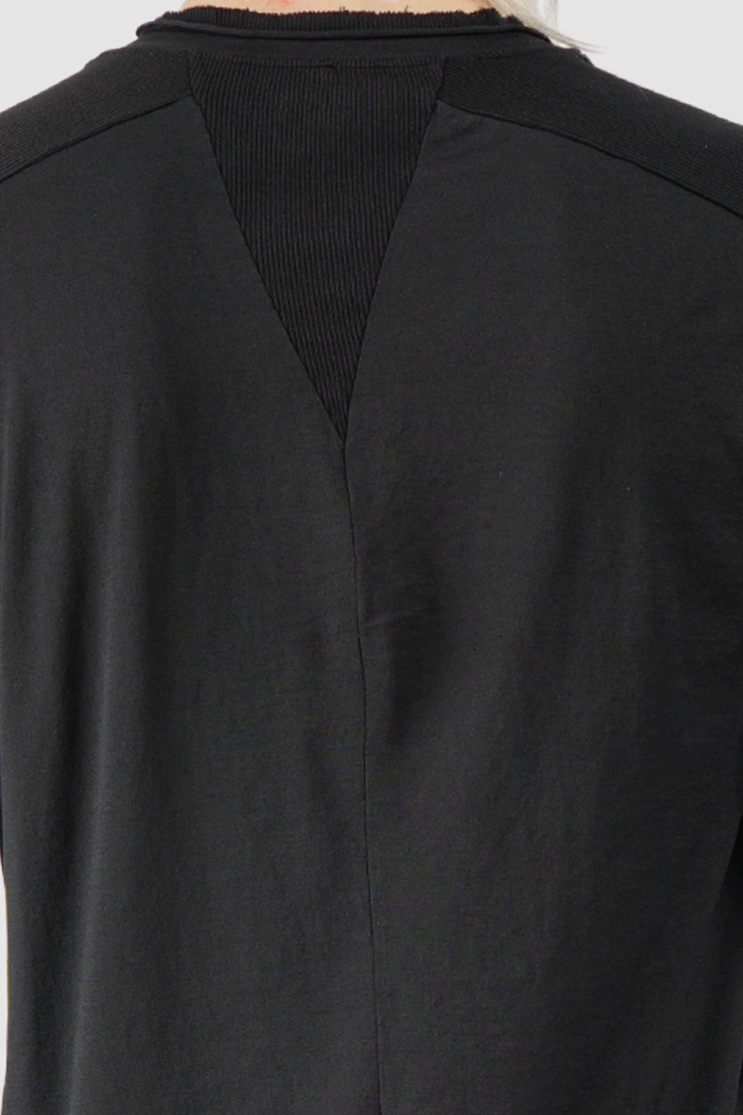 Masnada - Men’s Black Shoulder Rib Patch T-Shirt back detail view